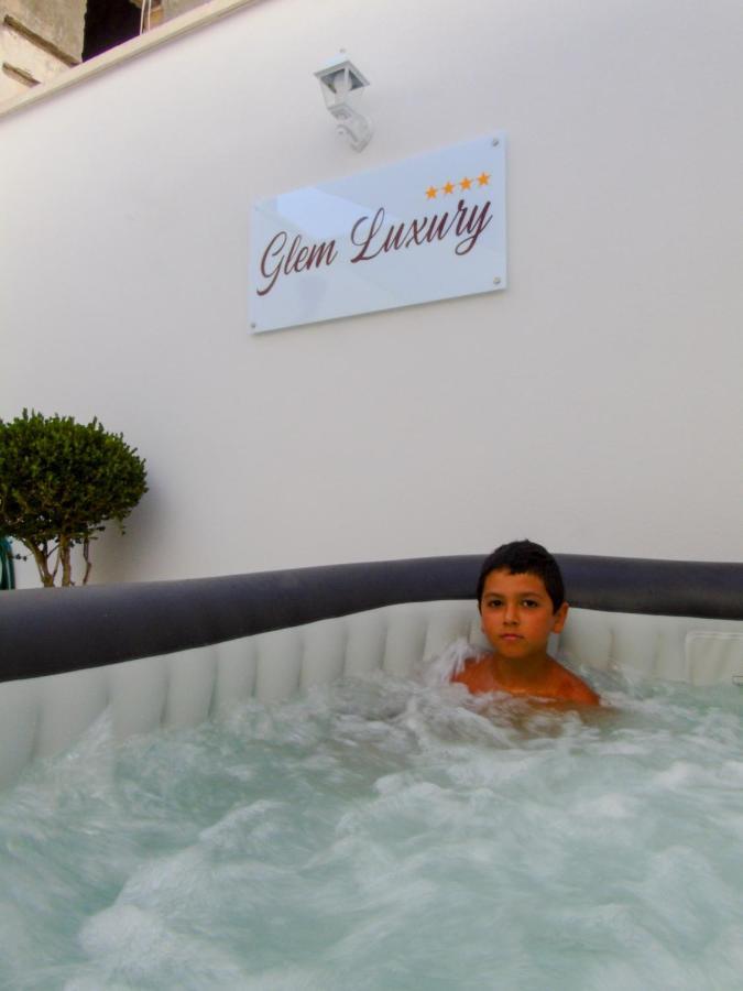 Glem Luxury Apartment Copertino Bagian luar foto